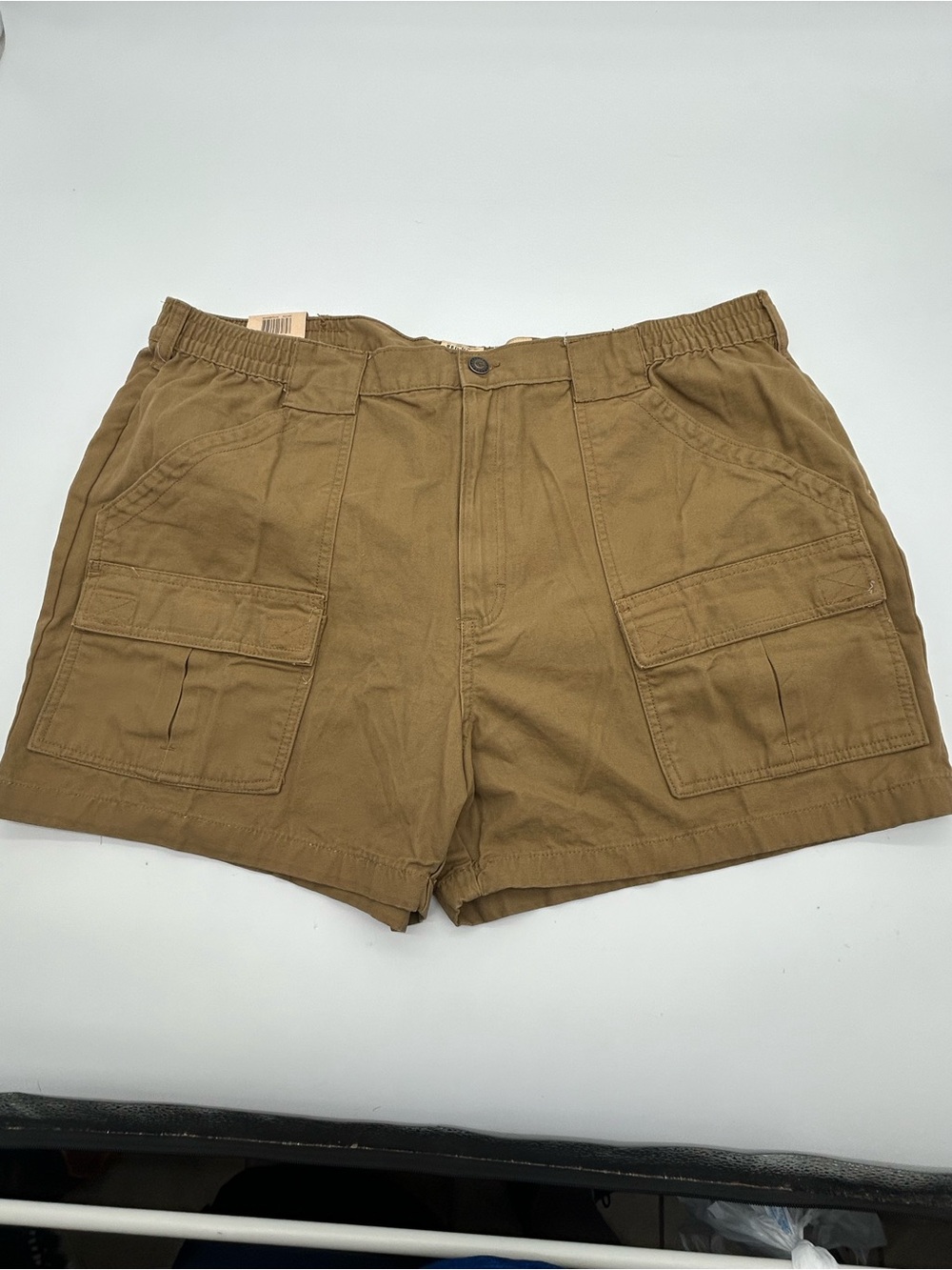 Red Head Beach Comber Tan Cargo ShortsSize 42